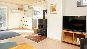 Unclassified image, 3 of 15, button - Graceful Holiday Home in Blåvand With Terrace (Blavand)