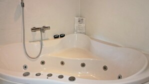 Spa treatment - Pretty Holiday Home in Hadsund With Terrace (Hadsund)