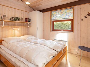 House | 4 bedrooms - 8 Person Holiday Home in Vaeggerlose (Vaeggerlose)