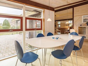 House | Dining
