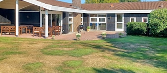 8 Person Holiday Home in Vaeggerlose