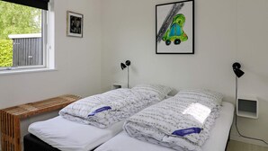 House - 8 Person Holiday Home in Hadsund (Hadsund)