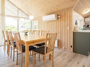 House | Dining