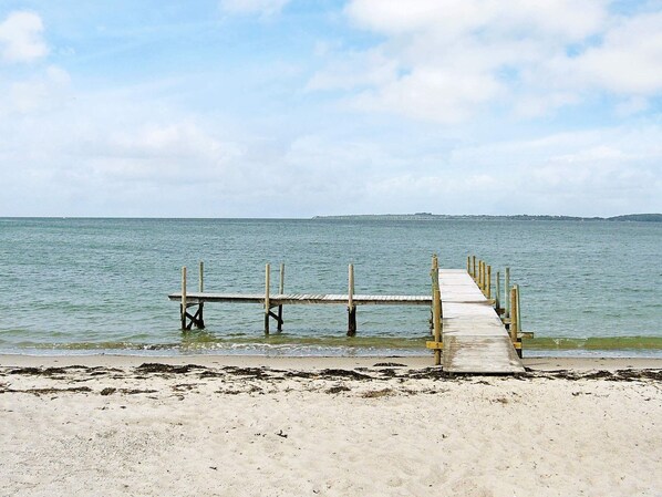 Beach - 6 Person Holiday Home in Faaborg (Faaborg)