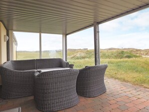 House | Bahagian luar