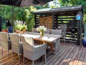 House | Outdoor dining - Attractive Holiday Home in Hemmet near Sea (Hemmet)