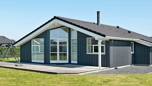 Exterior - Delicate Holiday Home in Haderslev With Garden (Haderslev)