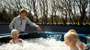 Spa treatment - Beautiful Holiday Home in Jutland Denmark With Whirlpool (Oksbol)