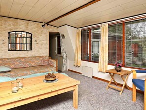 2 Schlafzimmer, Babybetten