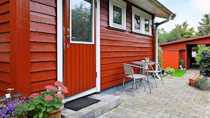 Balcony - Cozy Holiday Home in Falster near Sea (Gedser)