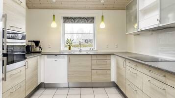 House | Private kitchen | Stovetop, highchair