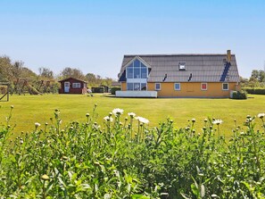 House | Exterior - Spacious Holiday Home in Vinderup near Fjord (Vinderup)