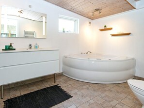 House | Bathroom