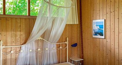Ideal Holiday Home in Stege near Sea