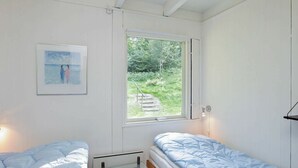3 makuuhuonetta, vauvansängyt