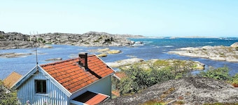 4 Person Holiday Home in Klövedal