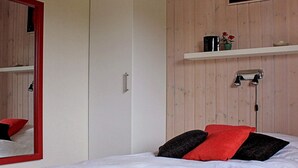 House | 4 bedrooms - 8 Person Holiday Home in Lokken (Lokken)