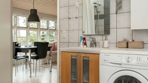 2 bedrooms, cots/infant beds - Modern Holiday Home in Jutland With Whirlpool (Ebeltoft)