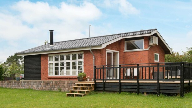 Exterior - Modern Holiday Home in Jutland With Whirlpool (Ebeltoft)