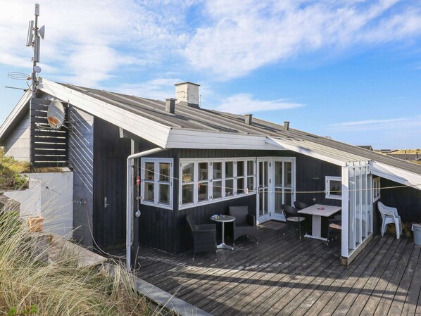House | Exterior - Serene Holiday Home in Løkken near Sea (Lokken)