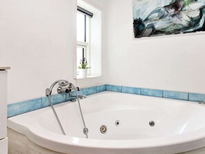 House | Spa treatment - Serene Holiday Home in Løkken near Sea (Lokken)