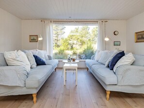 Interior - 4 Star Holiday Home in Jerup (Jerup)