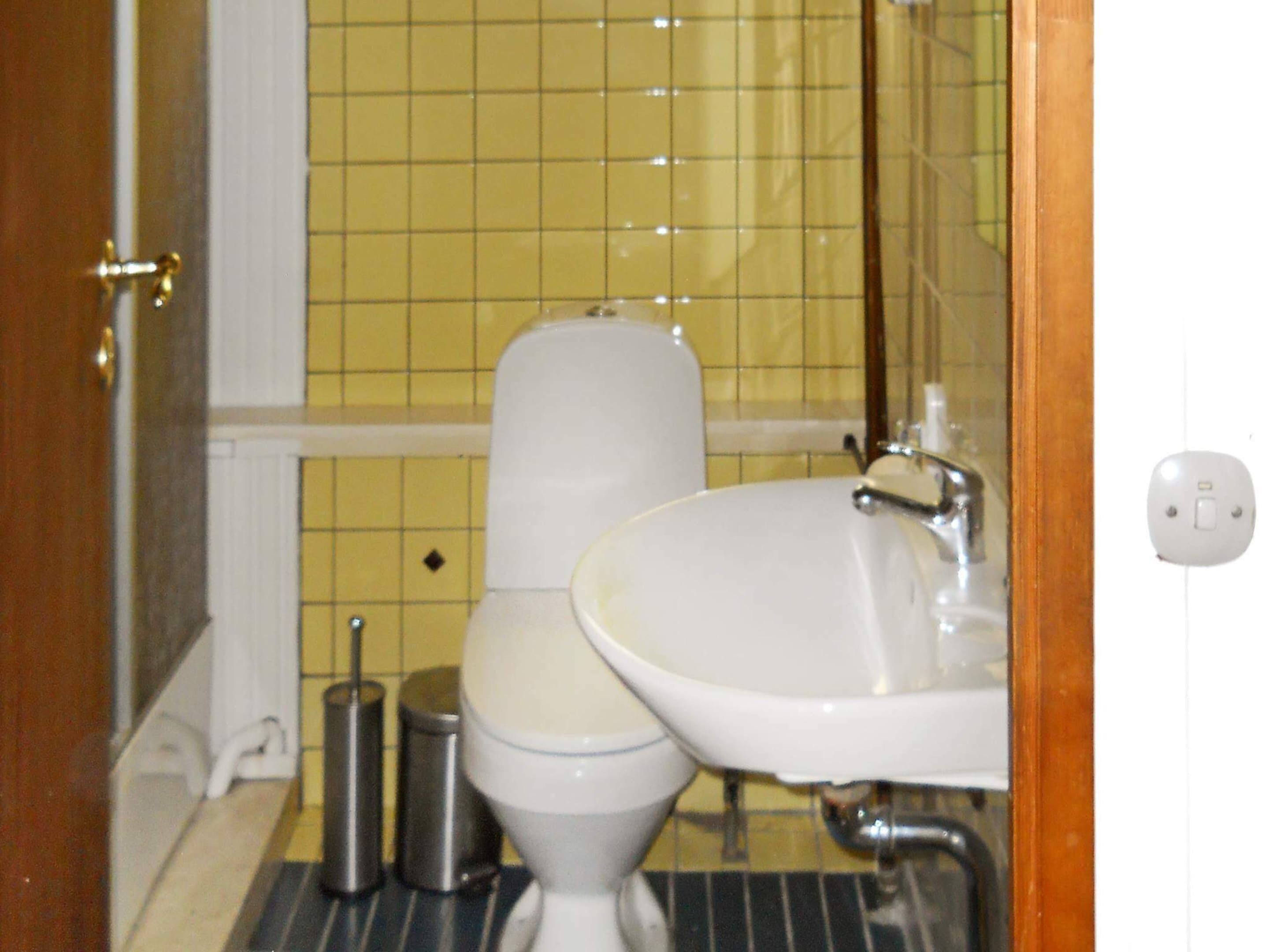 House | Bathroom