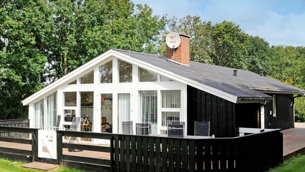 House | Exterior - Enticing Holiday Home in Hemmet near Sea (Hemmet)