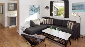 House | Living area - Enticing Holiday Home in Hemmet near Sea (Hemmet)