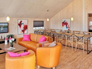 House | Interior - Luxury Retreat by Skastrup - By Traum Ferienwohnungen (Bogense)