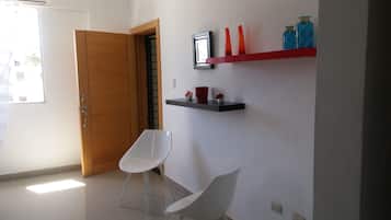 Departamento, 1 habitación, balcón, vista a la montaña | Comedor