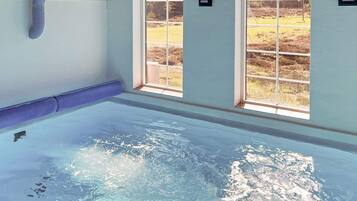 Hus | Pool | Indendørs pool, udendørs pool