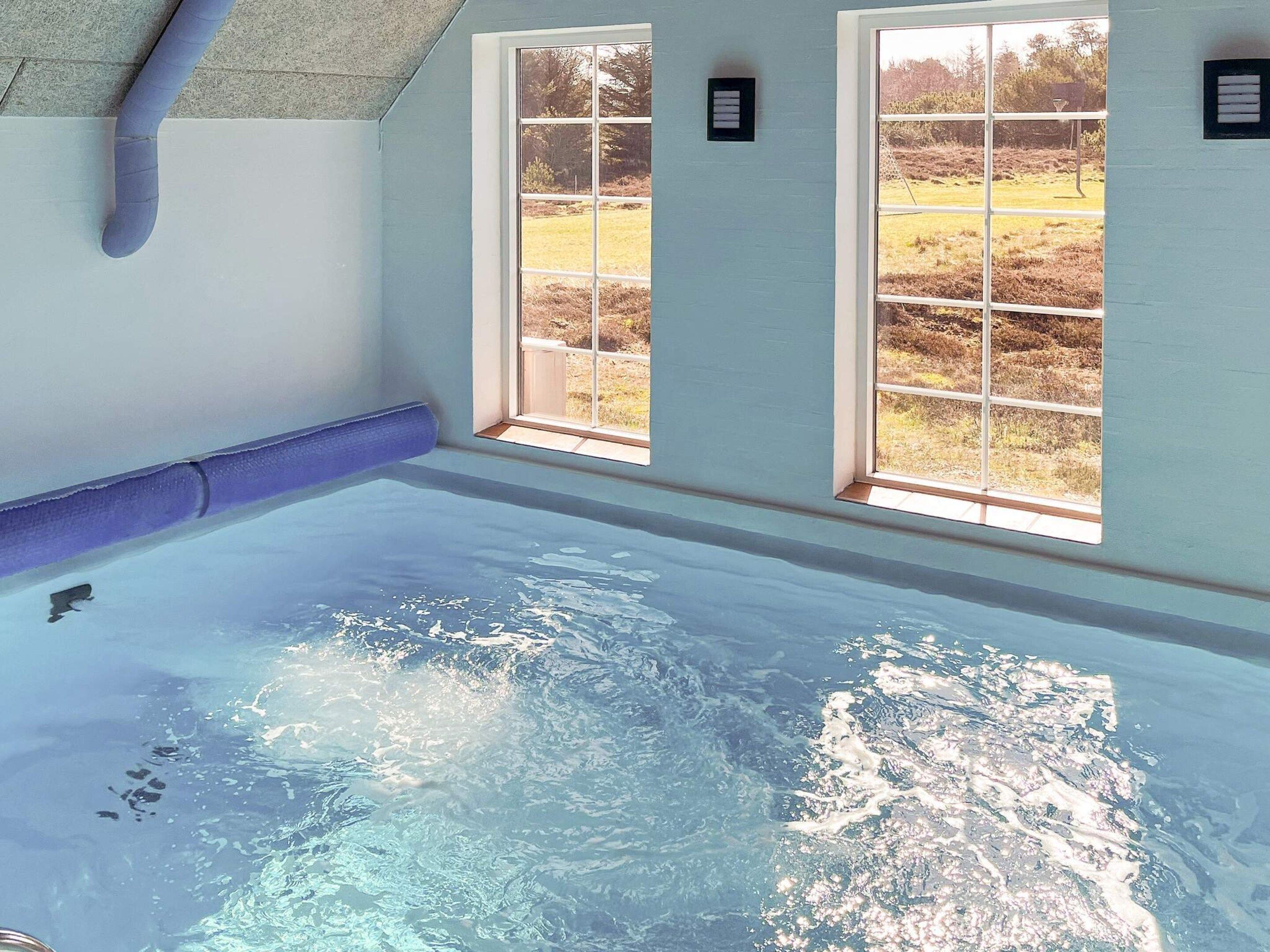 House | Pool