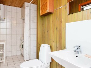 House | Bathroom