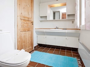 House | Bathroom