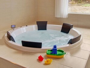 House | Spa treatment - Luxury Pool Retreat in Henne - By Traum Ferienwohnungen (Henne)