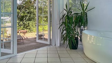 House | Spa treatment