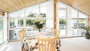 Dining - Luxurious Holiday Home in Løkken With Roofed Terrace (Lokken)