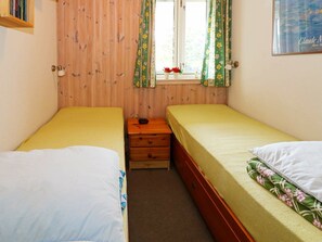 3 Schlafzimmer, Babybetten