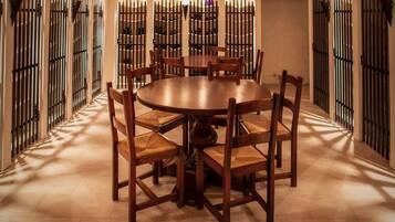 Apartment, 3 Bedrooms, Accessible, Private Pool | Interior