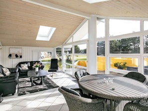 House | Dining