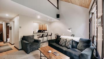 Condo, 2 Bedrooms, Smoking, Balcony | Living room | Fireplace