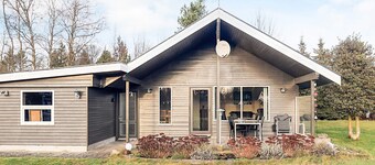 บ้านพักส่วนตัวให้เช่า 7 คนในฮาลส์  