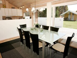 House | Dining - 8 Person Holiday Home in Aakirkeby (Akirkeby)