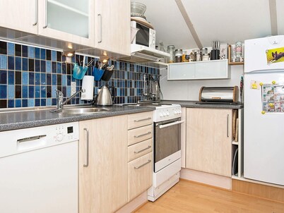 6 Person Holiday Home in Farvang-by Traum