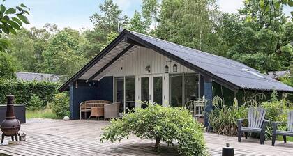 6 Person Holiday Home in Farvang-by Traum