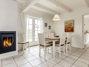 House | Dining