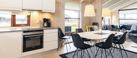 Hus | Eget kök | Barnstol