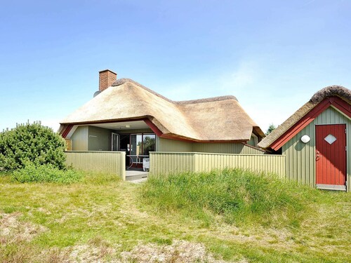 6 Person Holiday Home in Blavand