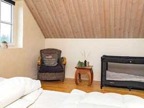 5 bedrooms - 10 Person Holiday Home in Blavand (Blavand)